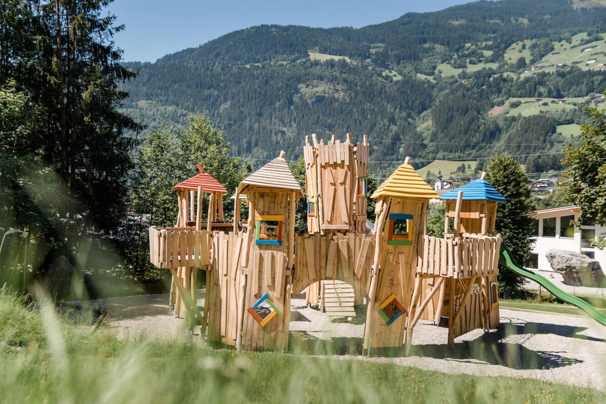 Chalet - Direkt Am 5 Sterne Campingplatz Aufenfeld Im Zillertal Mit Hallenbad Und Sauna Aschau Im Zillertal Екстериор снимка