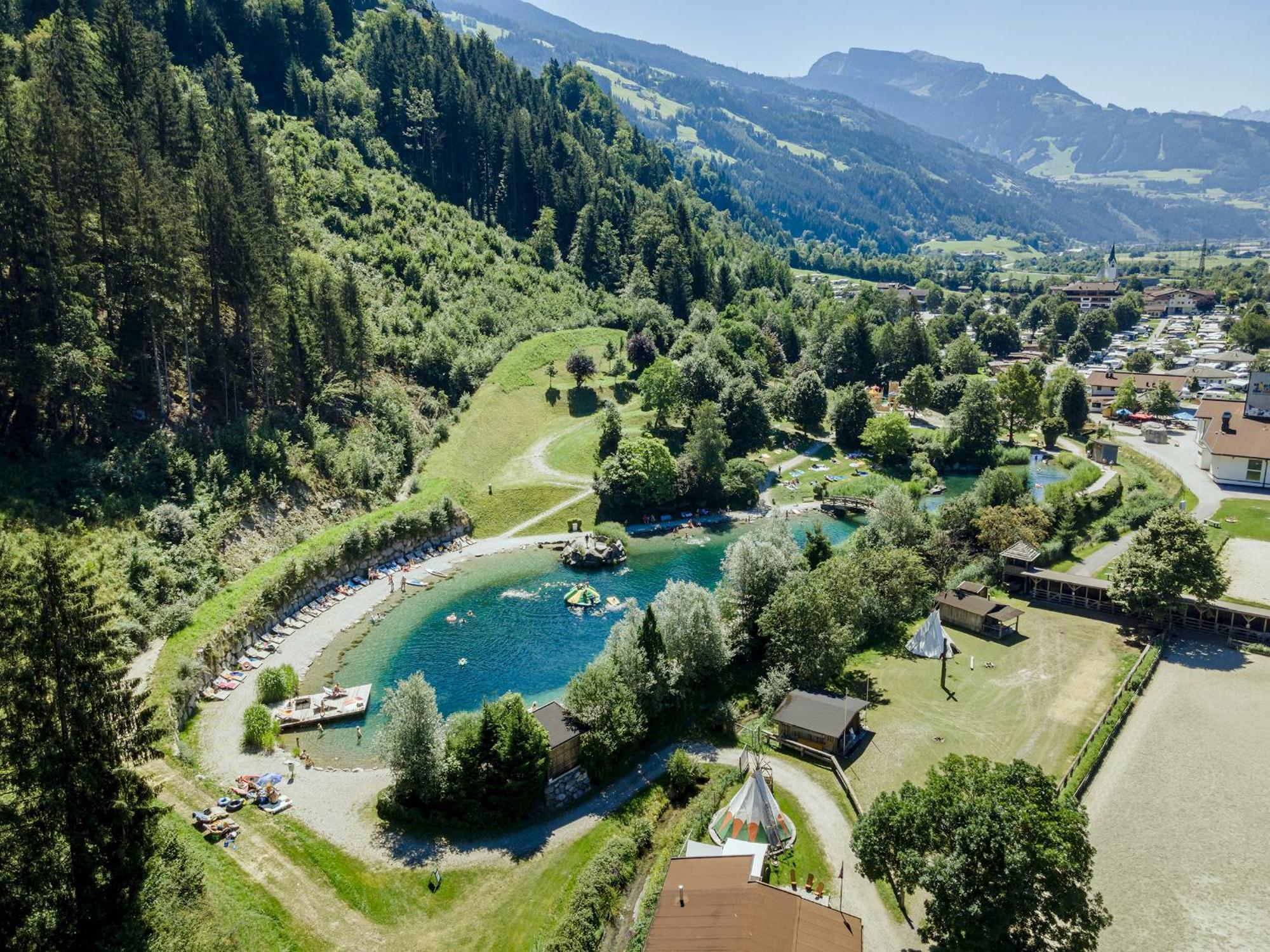 Chalet - Direkt Am 5 Sterne Campingplatz Aufenfeld Im Zillertal Mit Hallenbad Und Sauna Aschau Im Zillertal Екстериор снимка