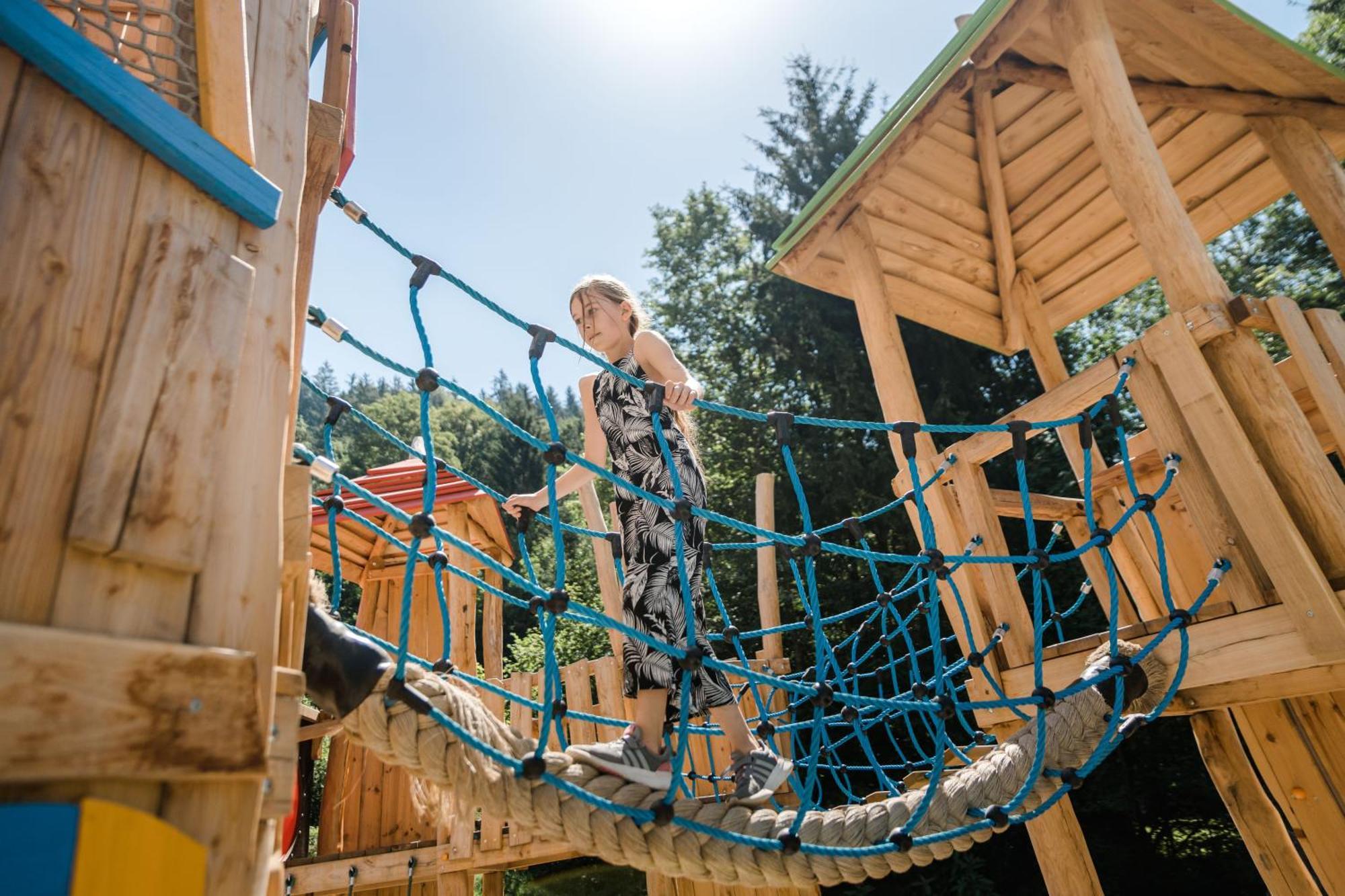 Chalet - Direkt Am 5 Sterne Campingplatz Aufenfeld Im Zillertal Mit Hallenbad Und Sauna Aschau Im Zillertal Екстериор снимка